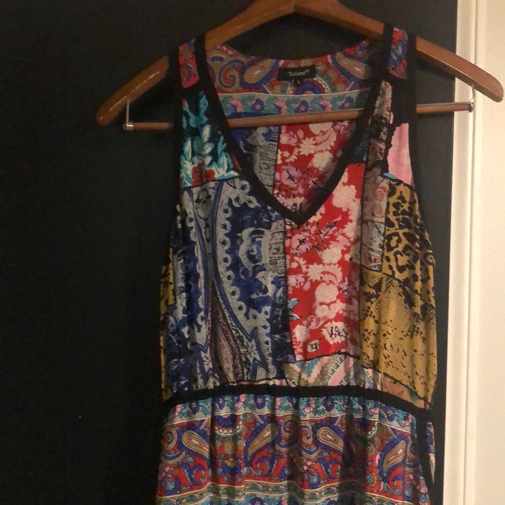 Dress - Picture 2 of 3